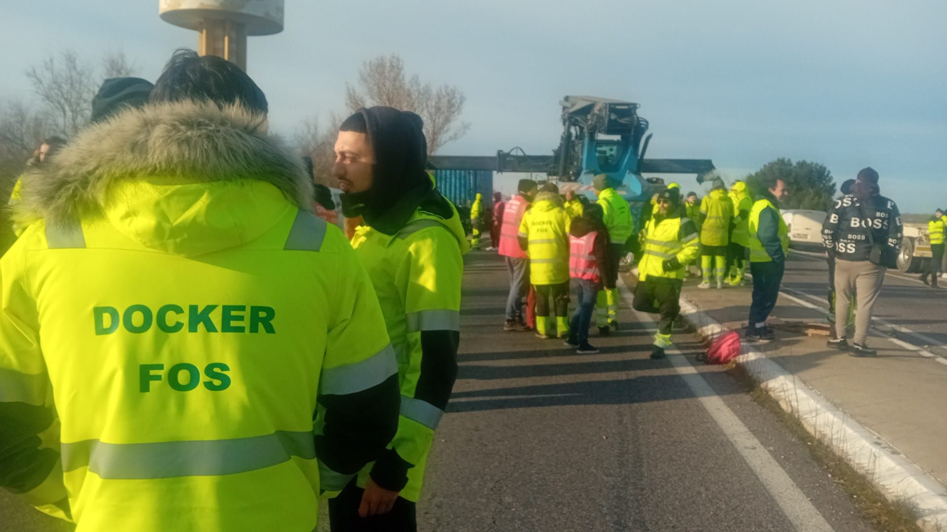Navire transportant des armes : action des ouvriers dockers du Golfe de Fos