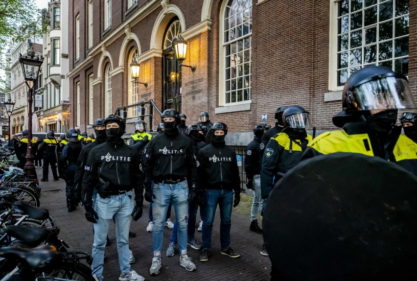 PAYS-BAS : La police intensifie la répression contre notre camarade