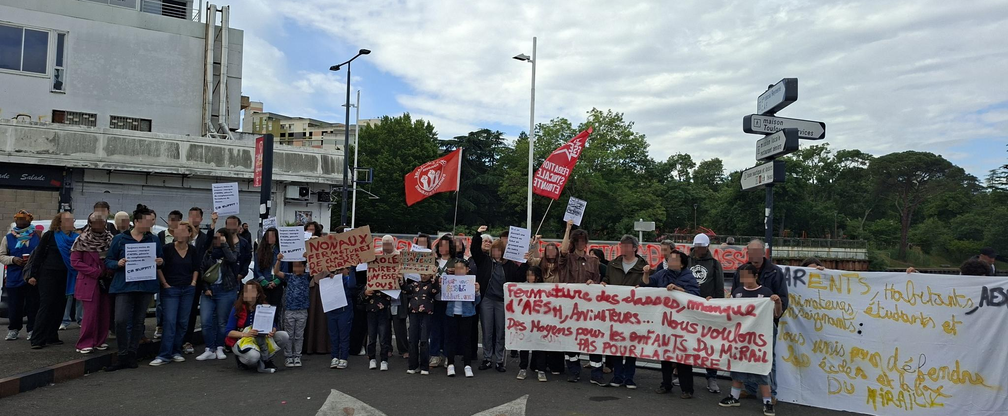 Toulouse : Au Mirail, habitants, étudiants et travailleurs des écoles unis dans une grève combative pour la jeunesse prolétaire !