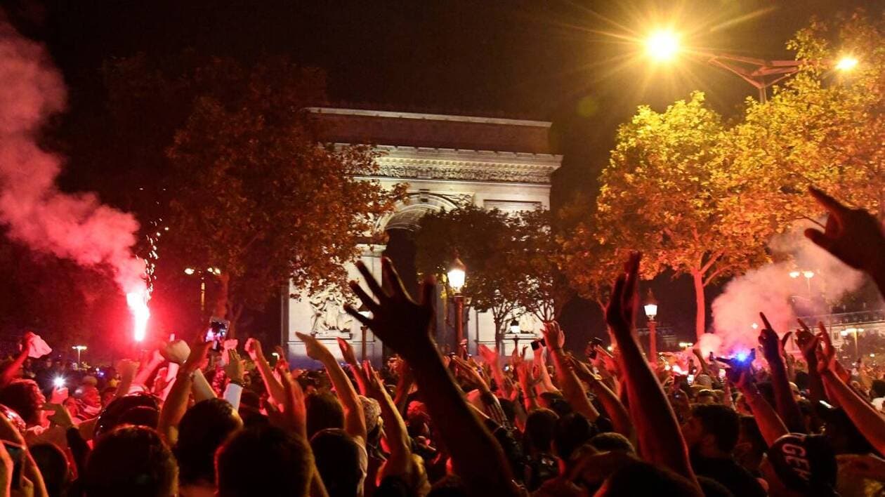 Football : Il y a deux mois, les masses célébraient la victoire du PSG dans Paris